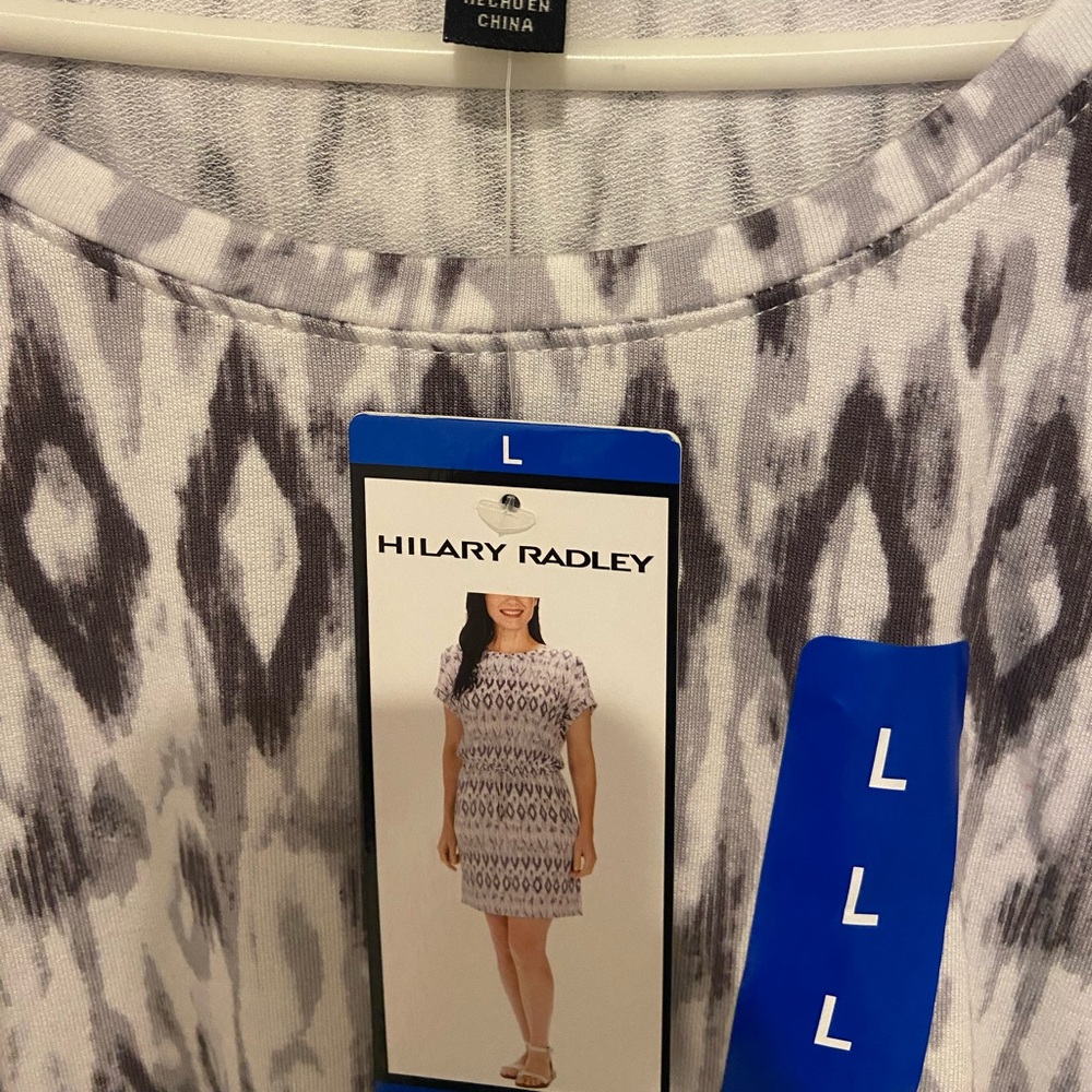 Hilary Radley Gray and White Patterned Button Down Shirt